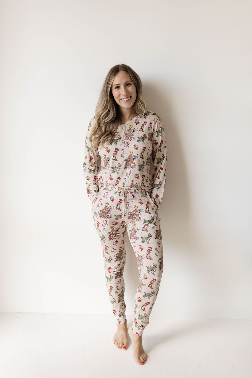 Toys Holiday Crew: Womens PJ Set