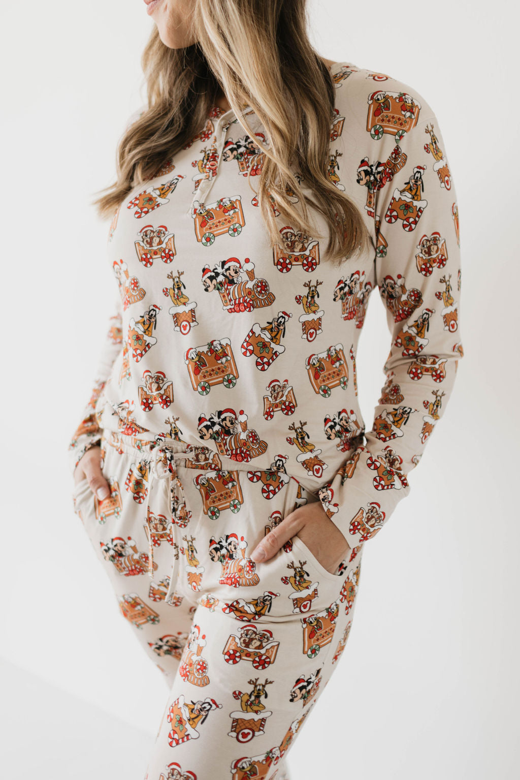 Gingerbread Crew: Womens PJ Set